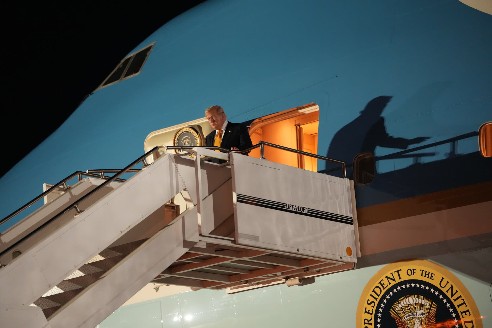How Do You Report on a Presidential Ruse?