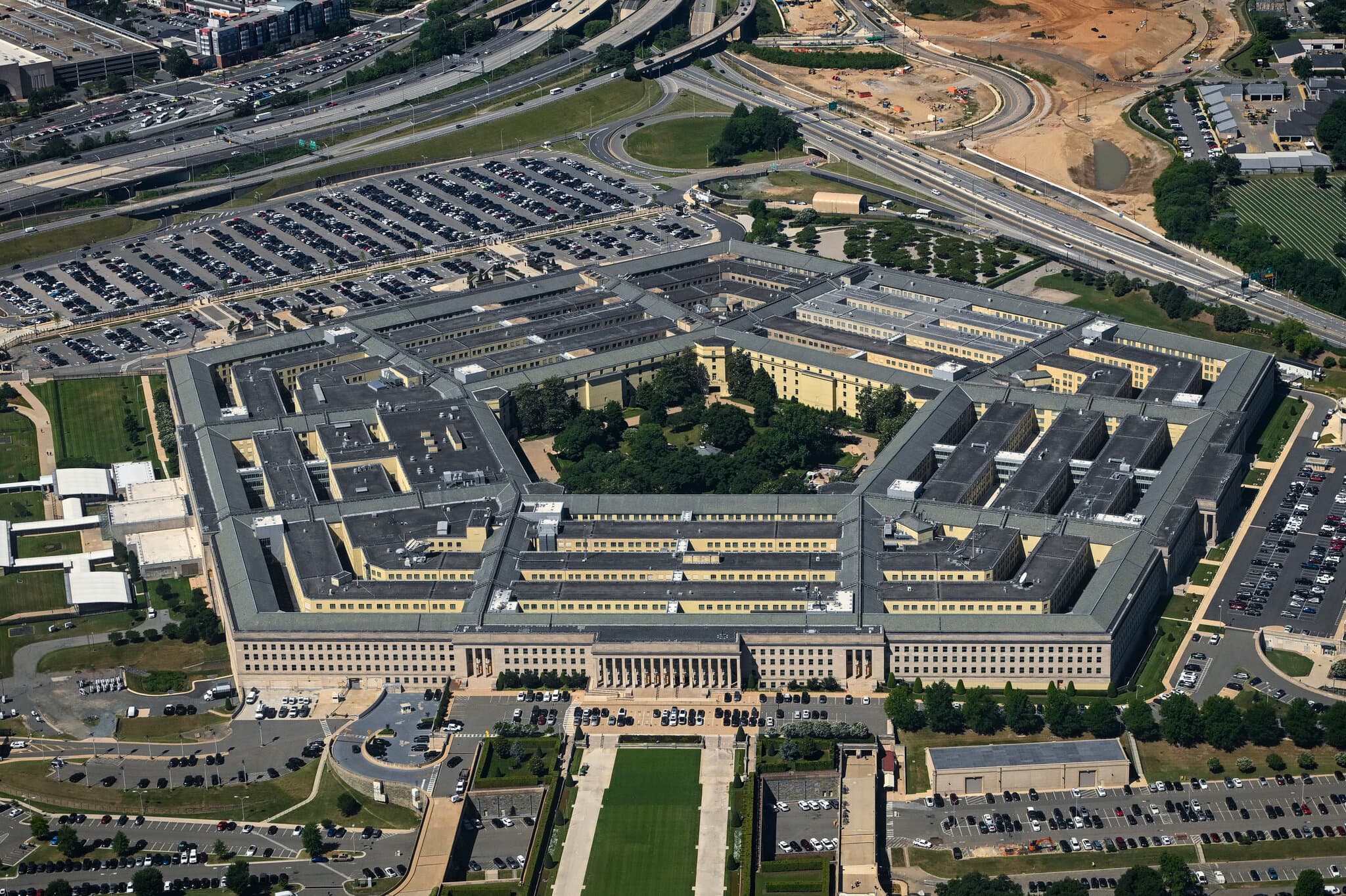 The U.S. Military Wants A.I. Dominance. Feuds and China May Thwart It.