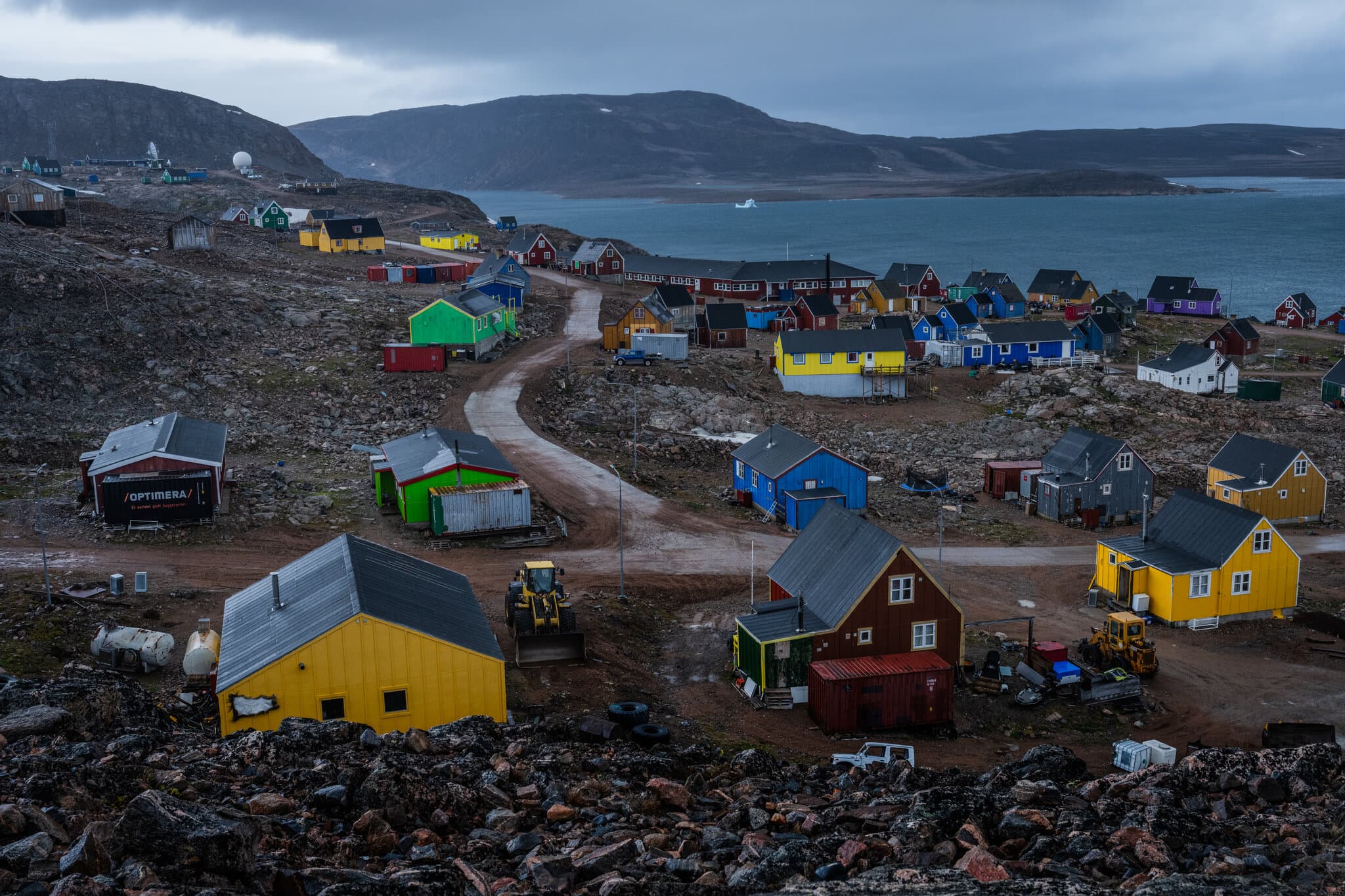 Oil, Hunters and Dr. Phil: How a Long-Shot Project Is Shaking Up Greenland