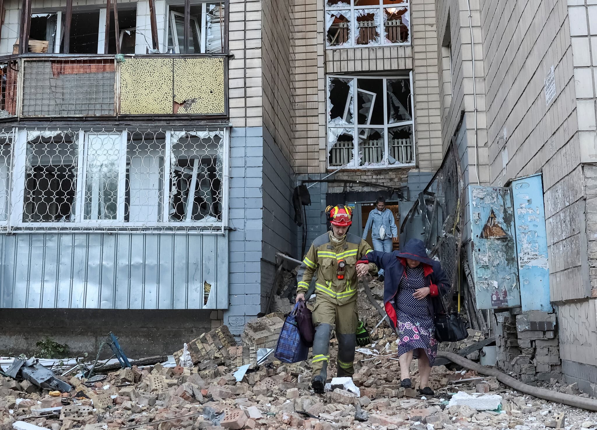 Russian Missiles Kill at Least 13 in Kyiv as Air Defenses Dwindle