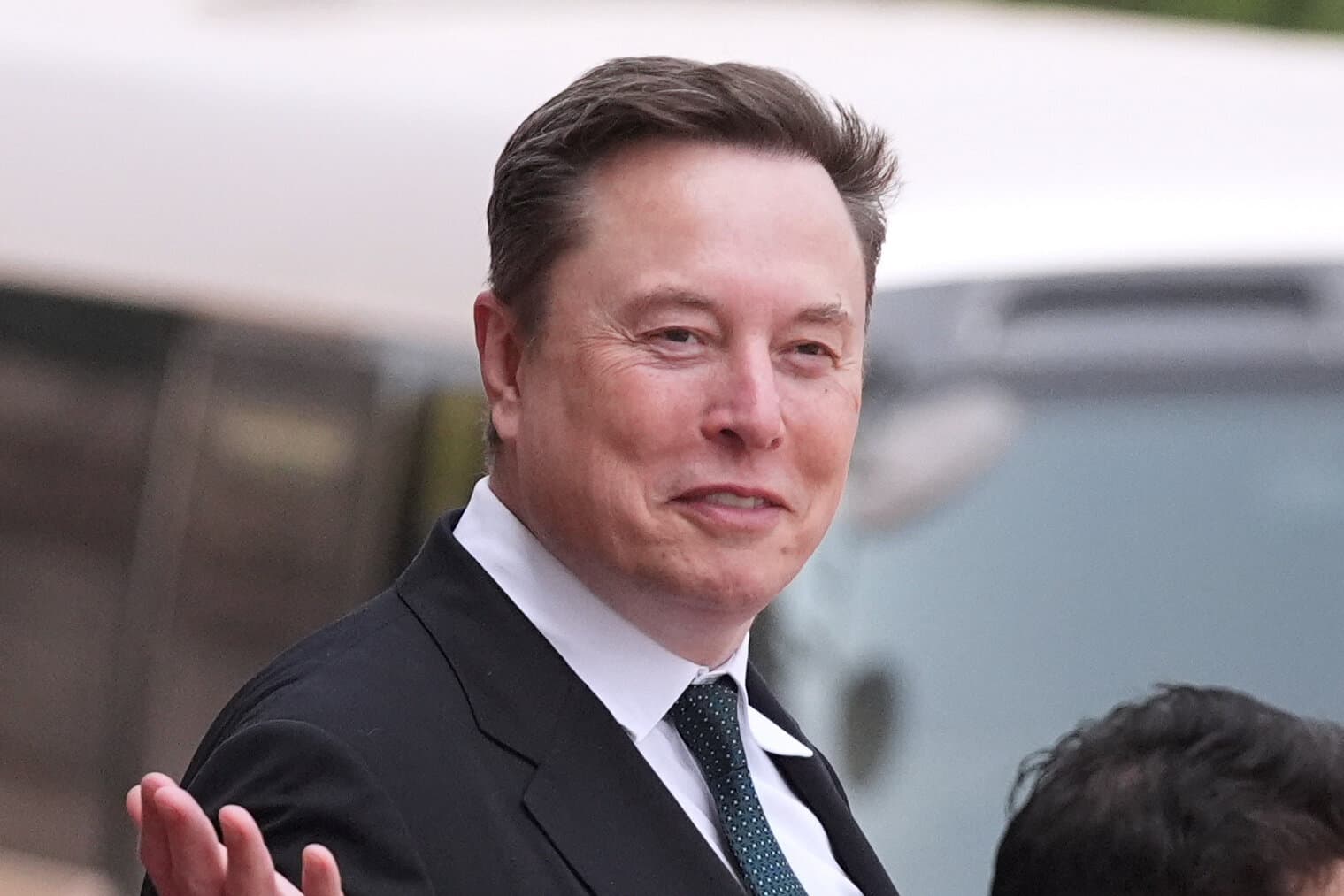 Elon Musk Makes His First Spending Push in Key Midterm Races