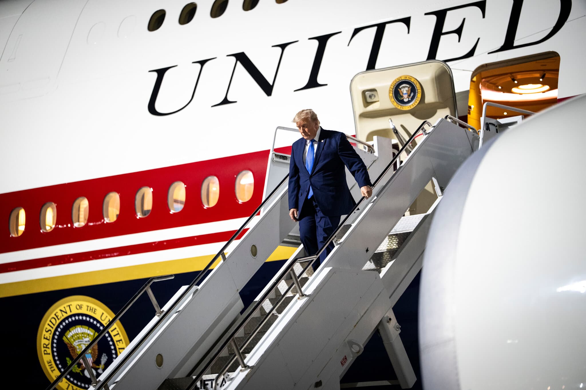 Trump Plans to Use Qatari Jet for Another Overseas Flight Despite Security Concerns