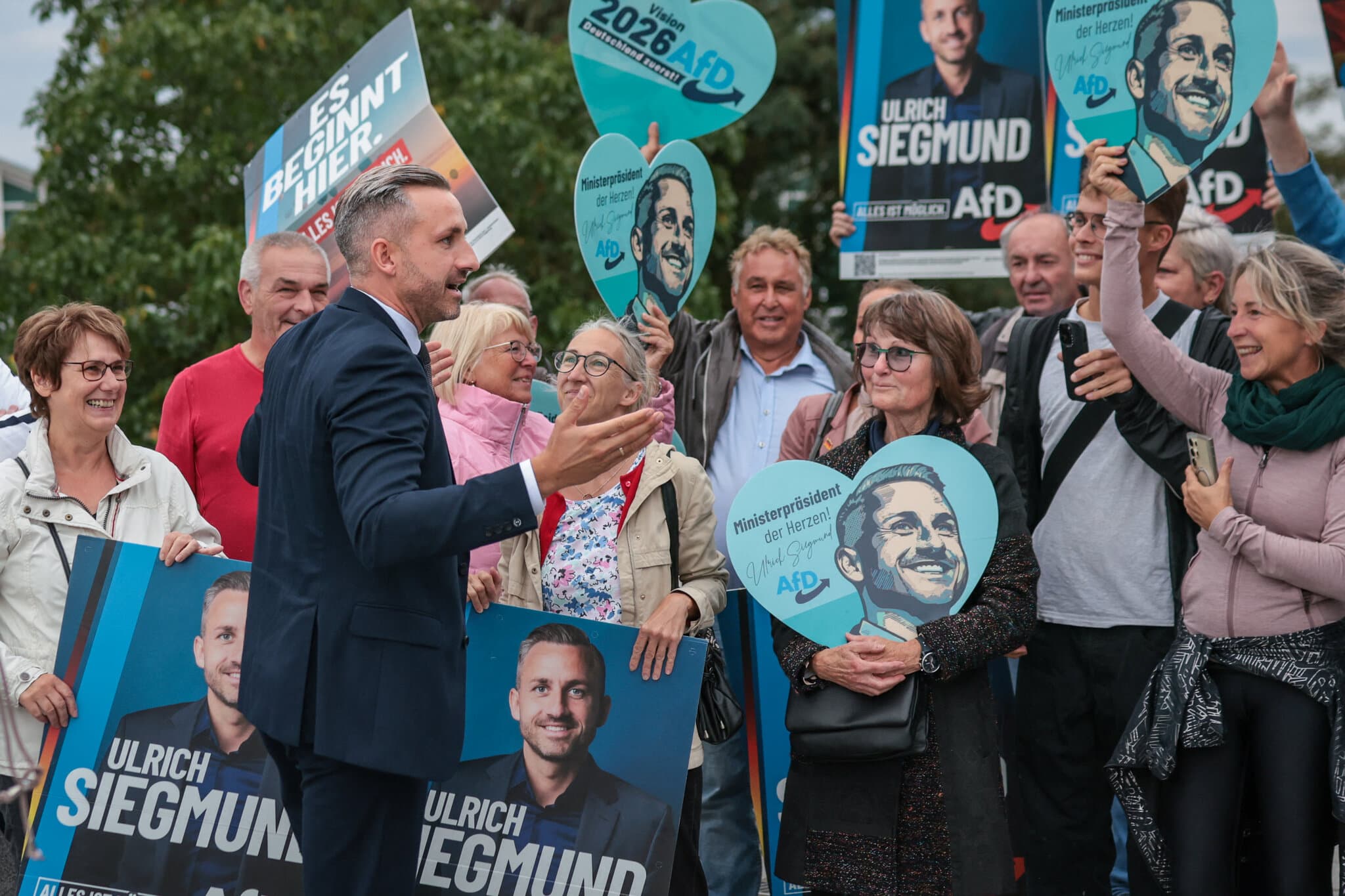 German Far-Right Surges, in Threat to Postwar Taboo on Extremists in Power