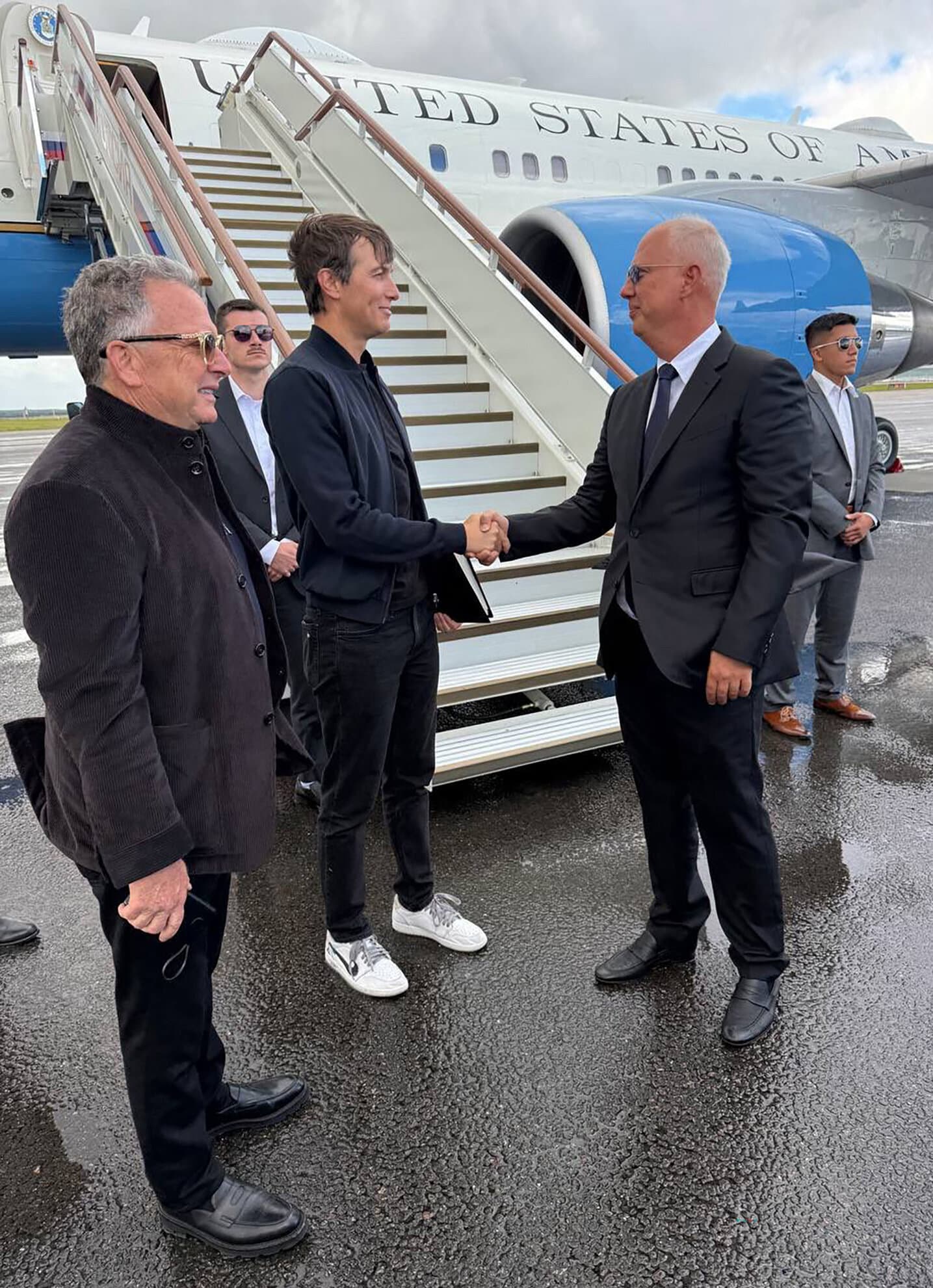 Putin Meets Witkoff and Kushner in Moscow to Discuss Ukraine War