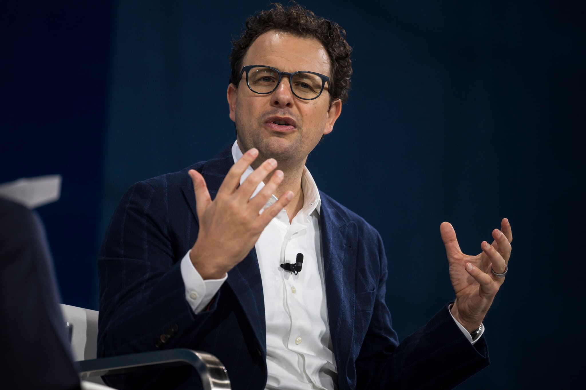 Tech Stocks Shudder in Response to Calls to Slow A.I. Progress