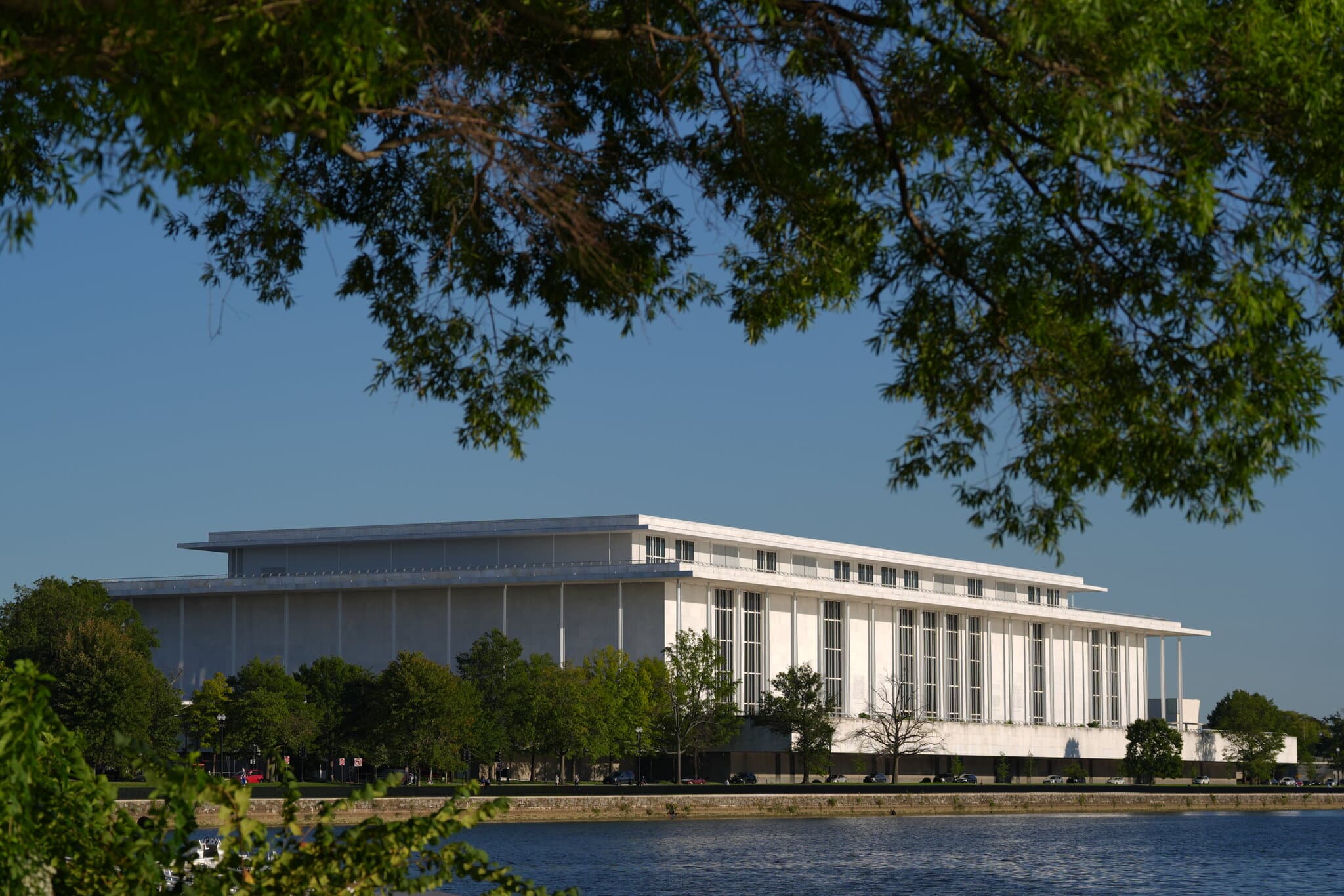 Judge Allows Kennedy Center to Remain Temporarily Closed