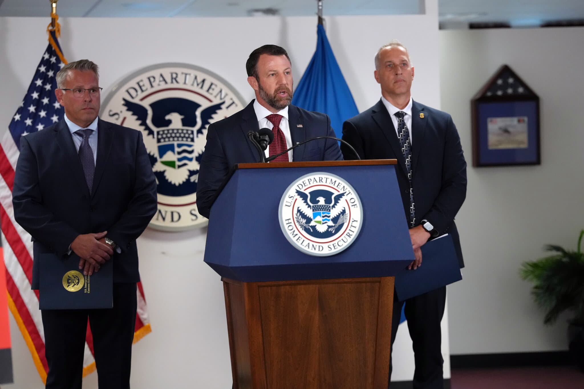 D.H.S. Leader Lost His Pick to Head ICE, as He Struggles to Prove His Toughness