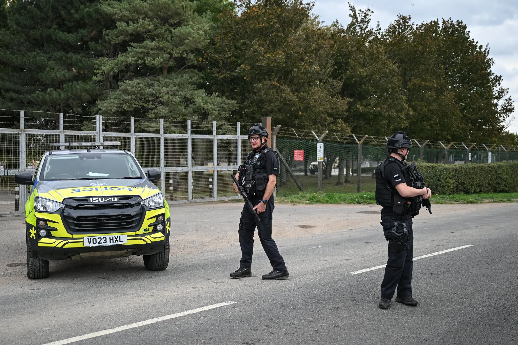5 Arrested on Suspicion of Terrorism Near U.K. Air Base Used by U.S.