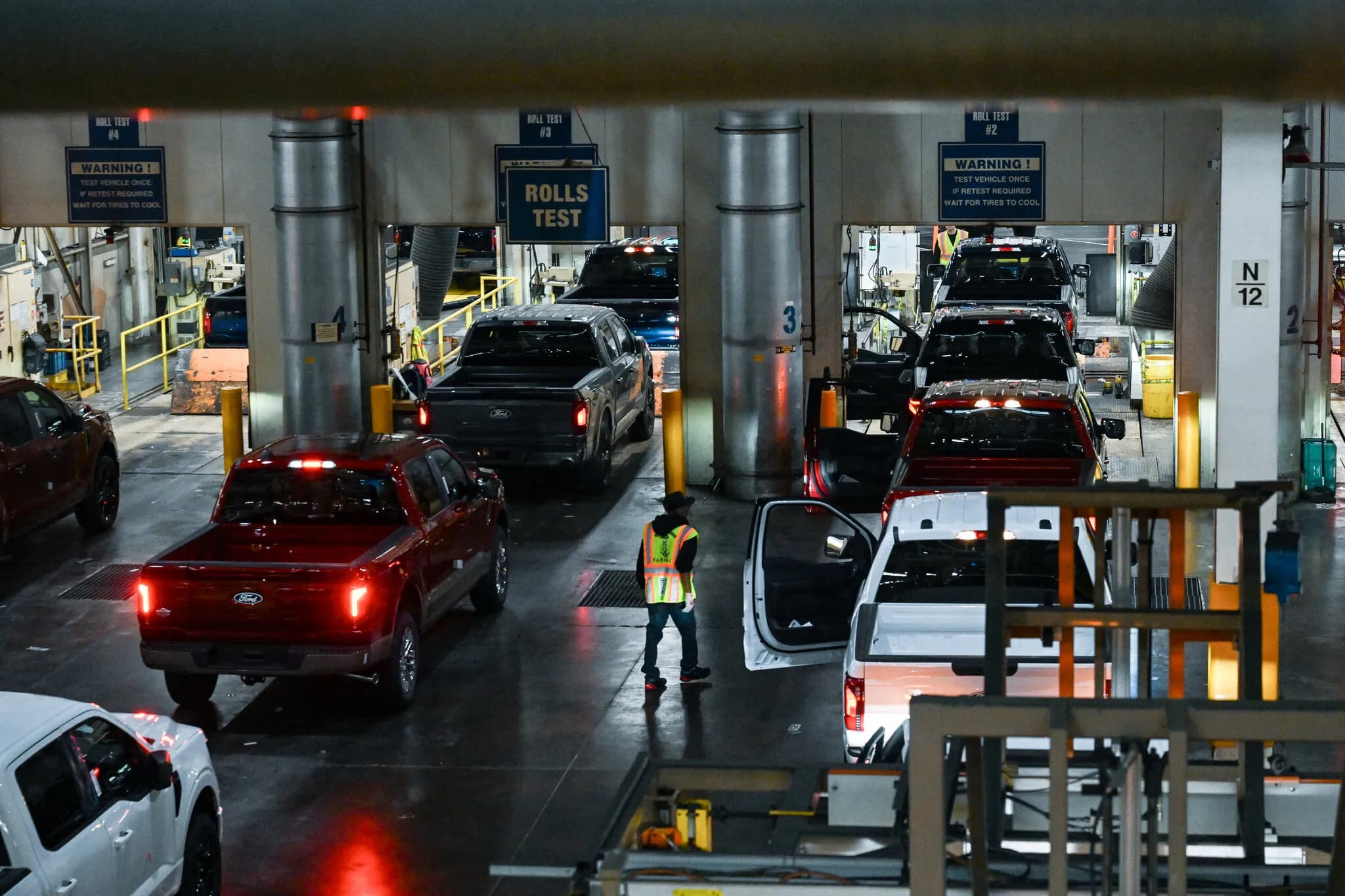 Trump Sharply Scales Back Fuel Economy Rules for New Cars