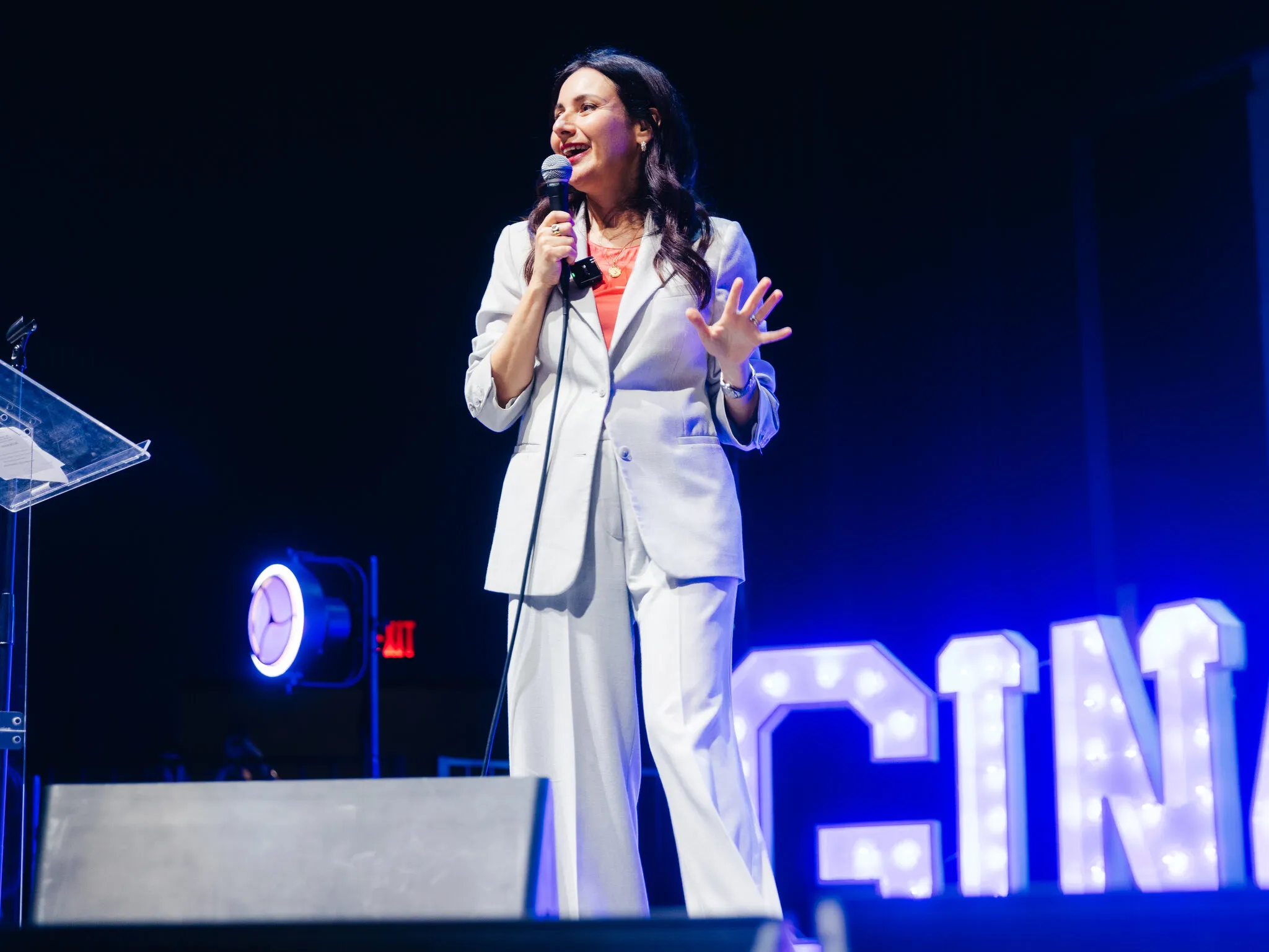 Should Democrats Spend in Deep-Red Texas? A Battle Could Echo in 2028.