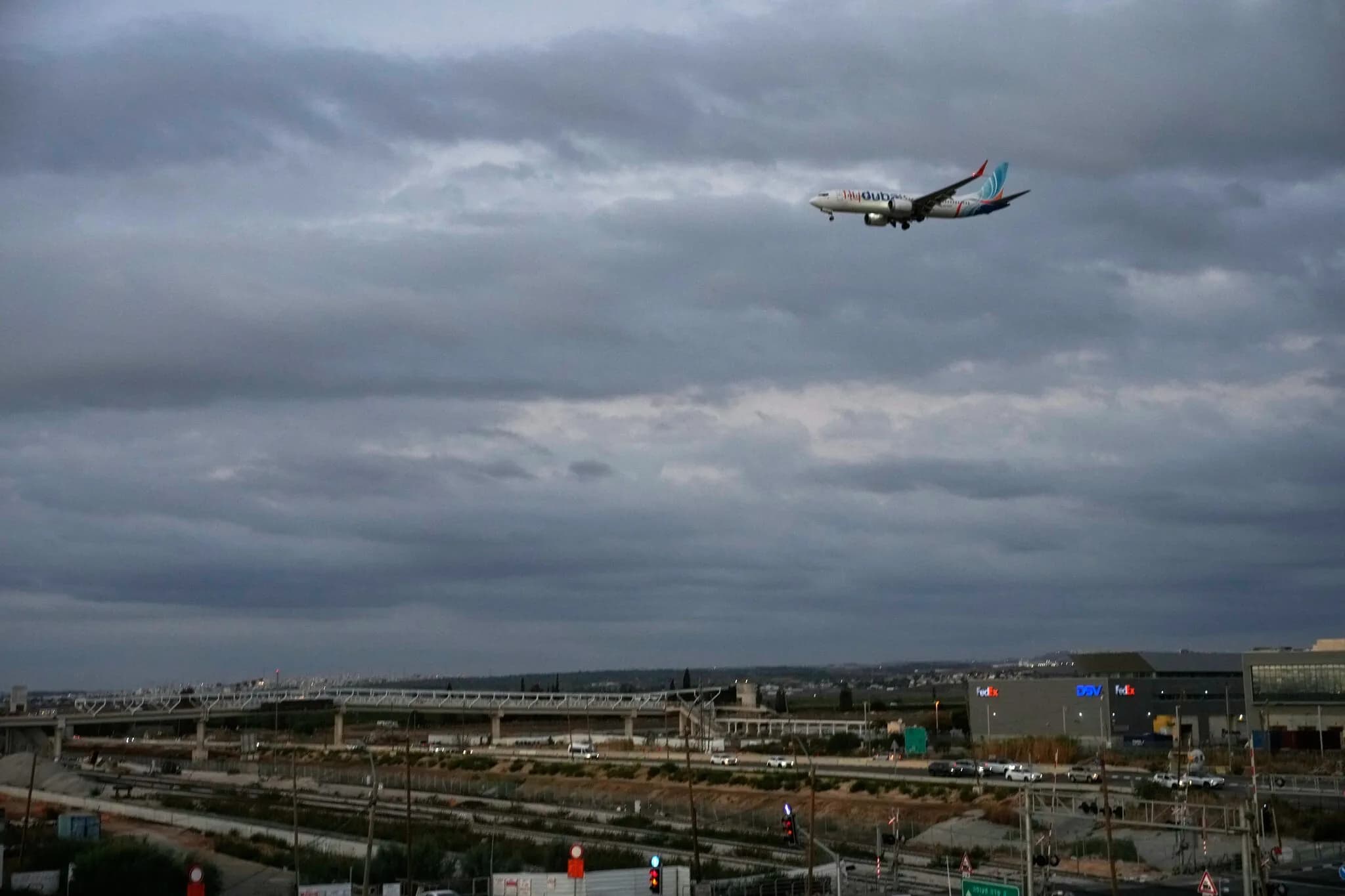 The Mother’s Scream That Sent Passengers to the Rescue