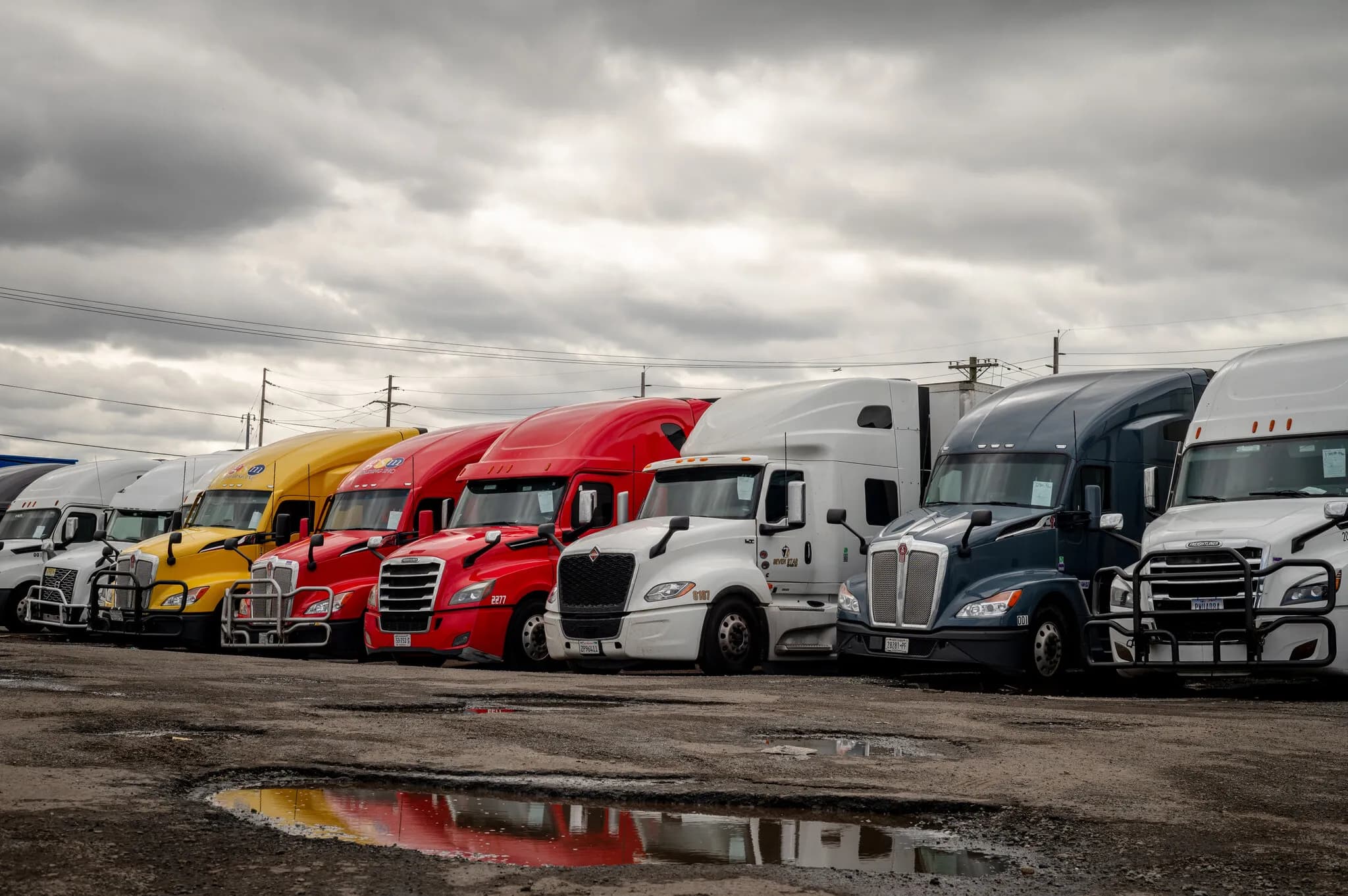 Truckers Are ‘Just Trying to Hang On’ When a Fill-Up Tops $1,000