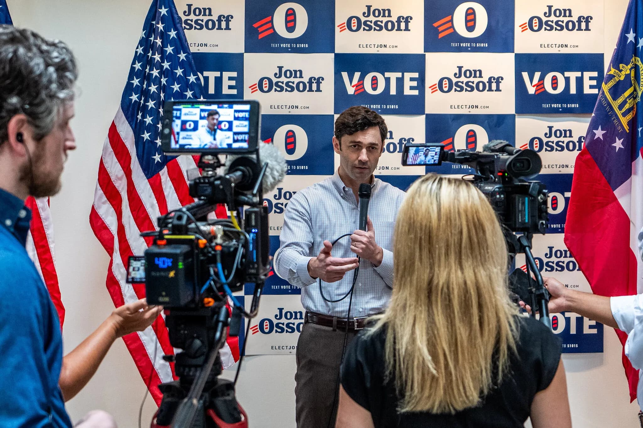 Democrats Tie Corruption to High Costs in Final Midterms Push