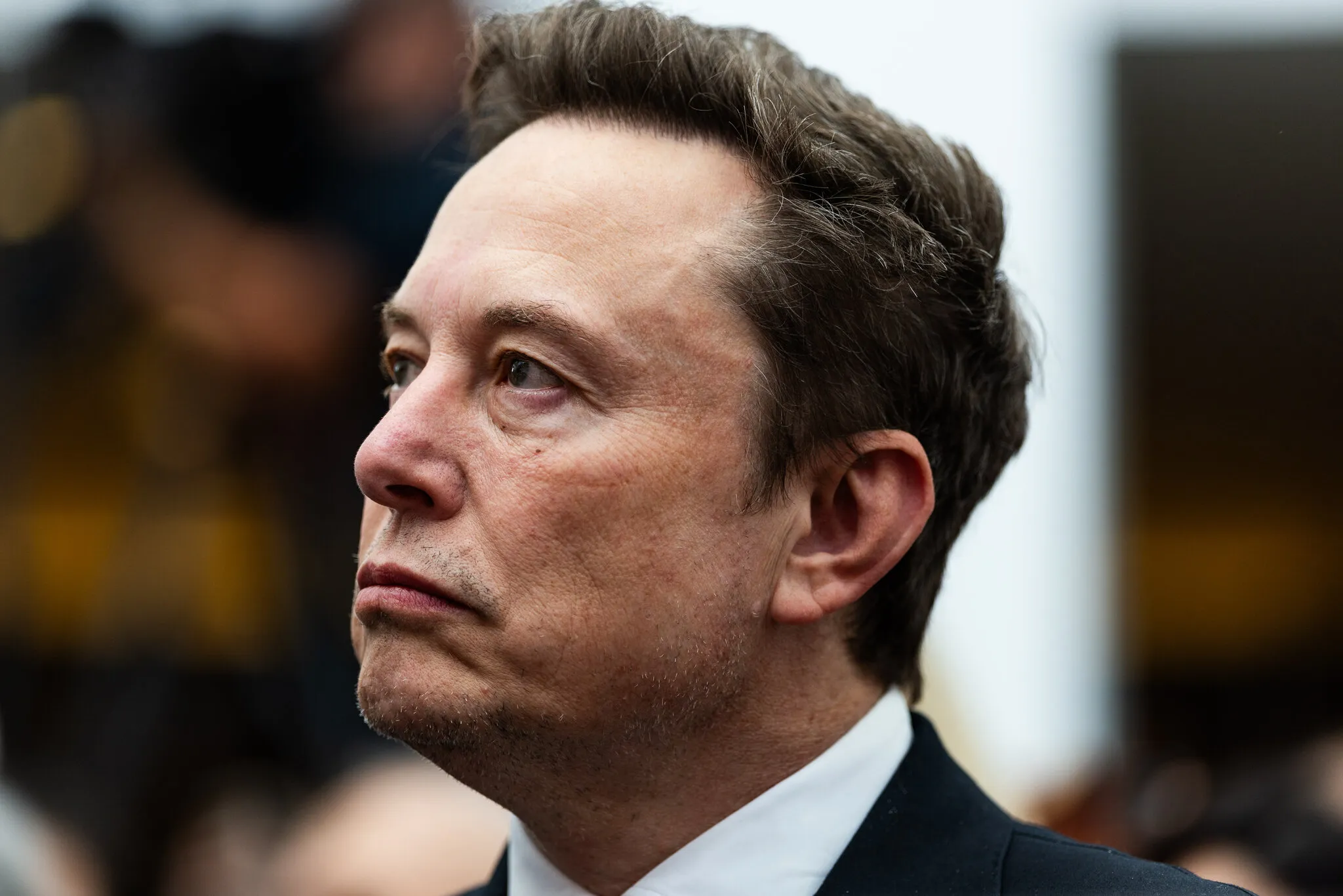Elon Musk, Delta Airlines and a Feud Over In-Flight Wi-Fi
