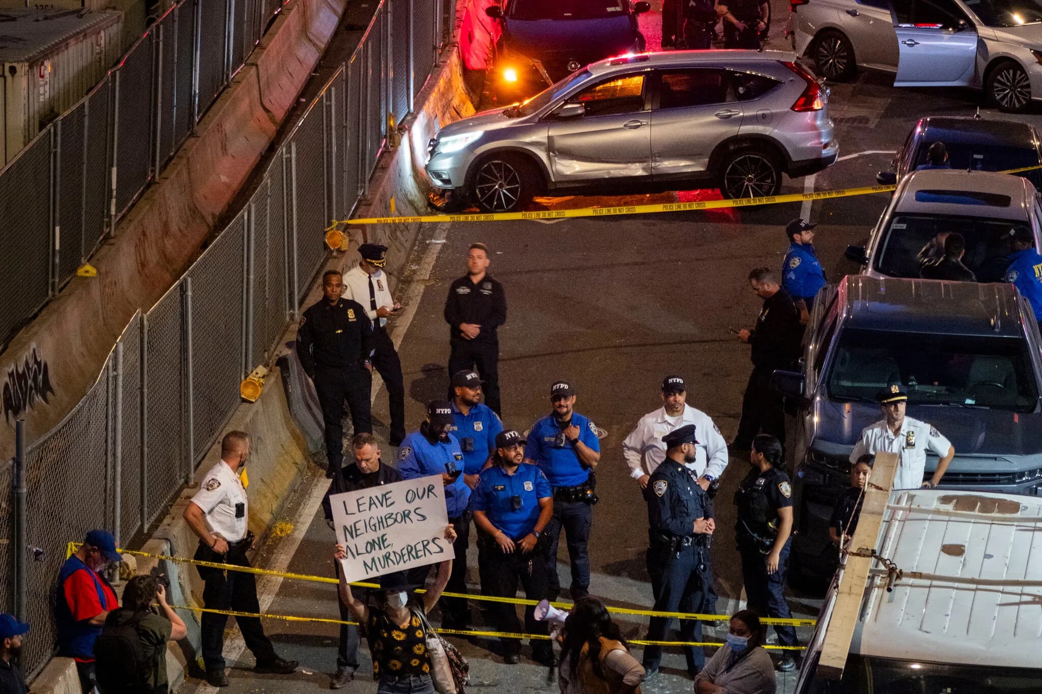ICE Agent Shoots Man During Arrest Attempt in New York Neighborhood