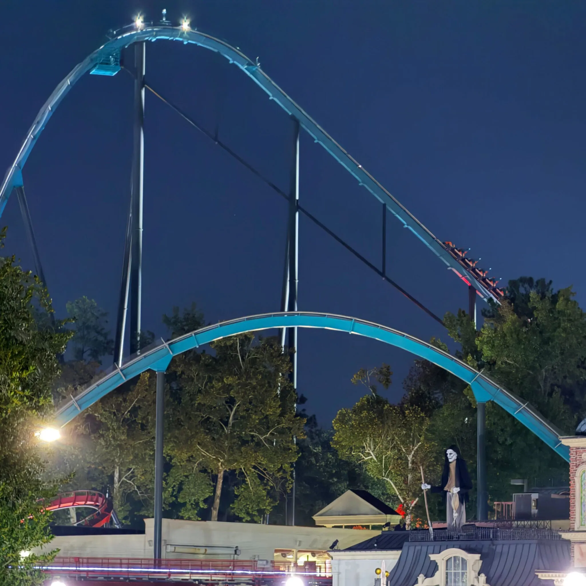 Man Killed at Six Flags Struck Other Riders During Fall From Roller Coaster