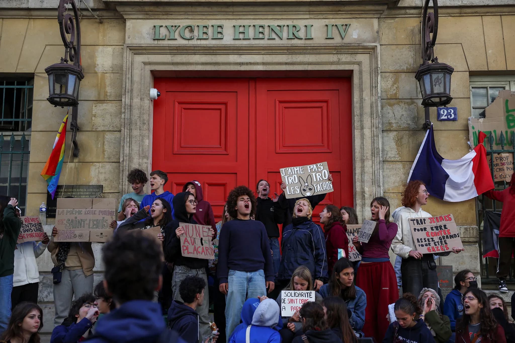 Macron Dreamed of Reviving France, but His Term Is Ending in Crisis