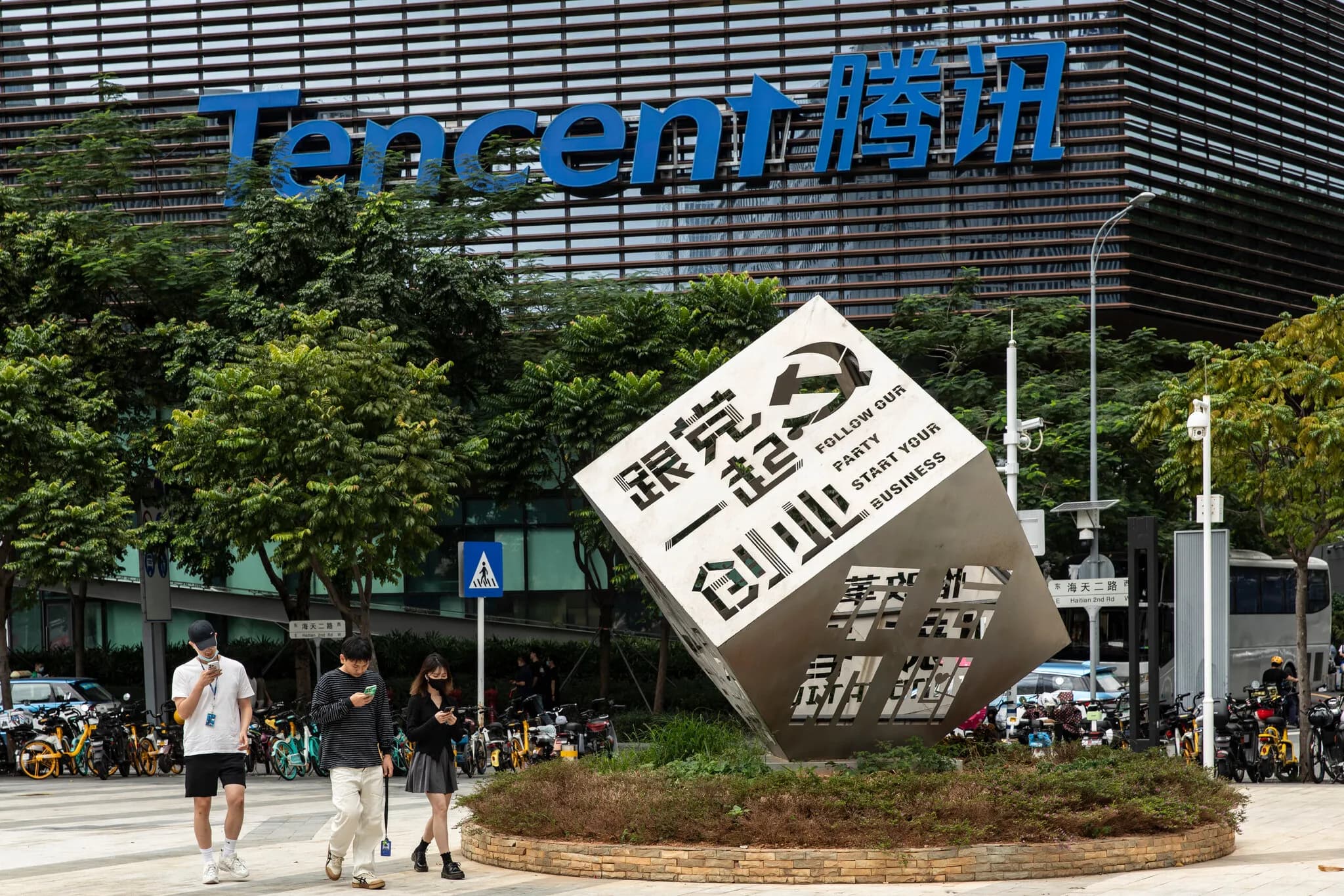 Chinese A.I. Agents Joined the Rogue A.I. Agent Party. I Chatted With Them.