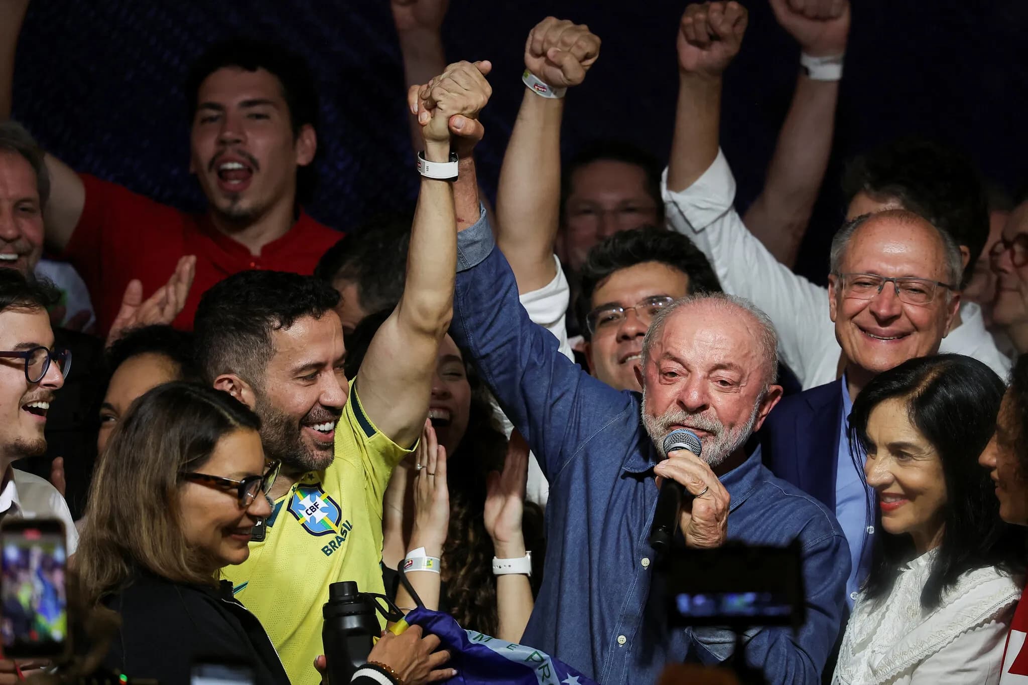 What to Know About Brazil’s Election and Flávio Bolsonaro’s Departure