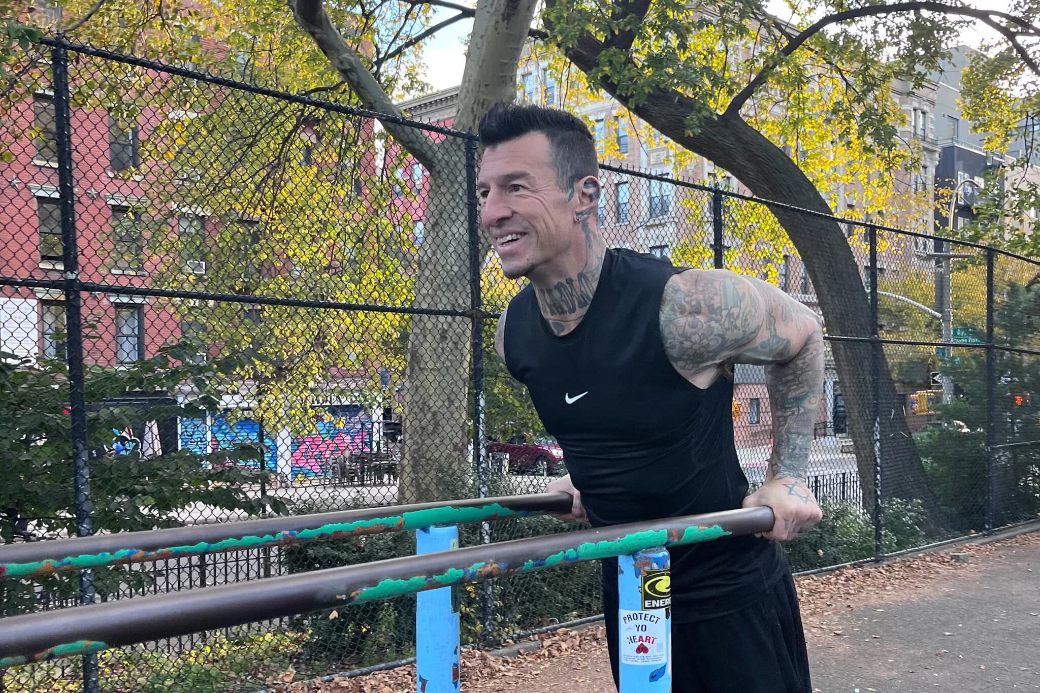 New Fight at Gritty Manhattan Park Is Over ‘Punk Rock’ Pull-Up Bars