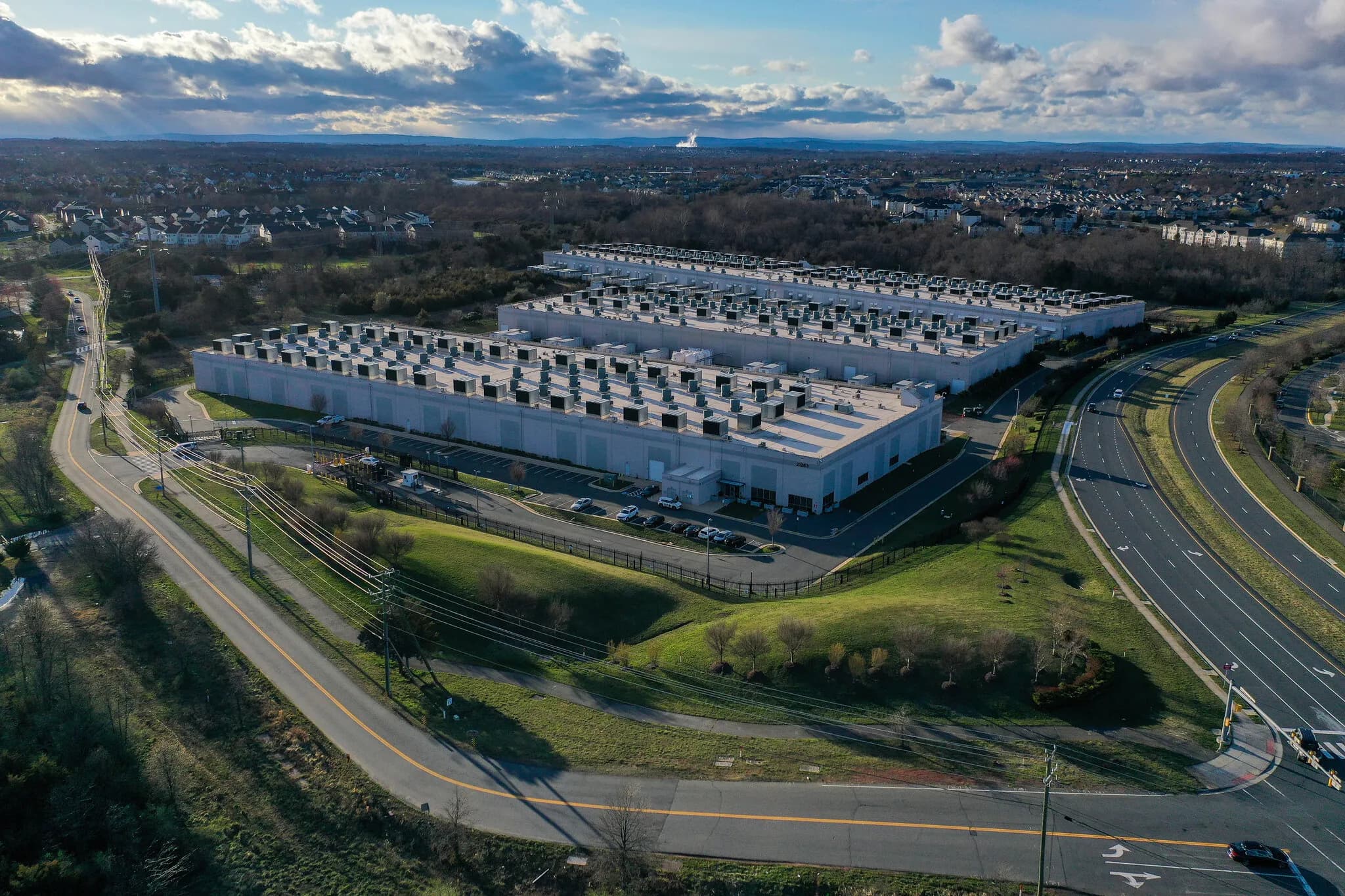 Big Tech’s Data Center Blitz Is Burning Through Cash and Scaring Wall St.